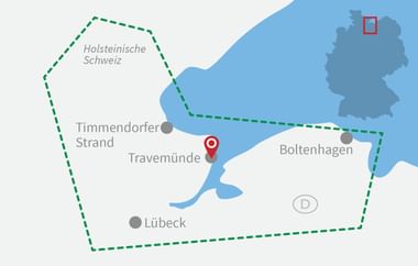 Übersichtskarte mit Lübeck und umliegenden Städten wie Travemünde, Timmendorfer Strand und Boltenhagen mit grün gestrichelter Grenze.