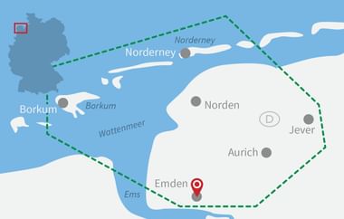 Karte der Nordseeinseln Borkum, Norderney und Langeoog mit Wattenmeer. Grüne gestrichelte Linie markiert Radroute. Roter Marker bei Emden.